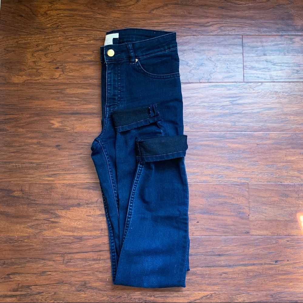 SOLD |H&M | High Waisted Jeans